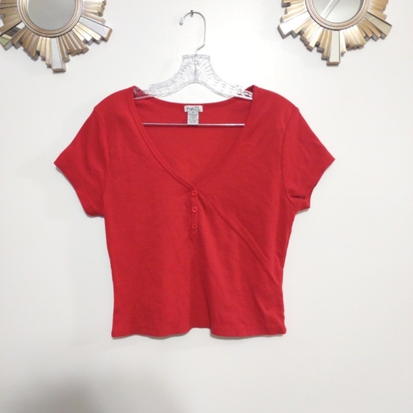 Rue 21 Sexy Red Short Sleeves Top with V-neck Buttons Size XL (Slim) - Picture 1 of 7